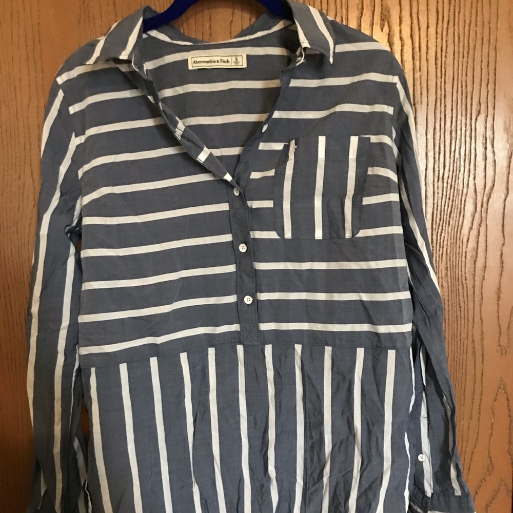 Abercrombie stripped Blouse